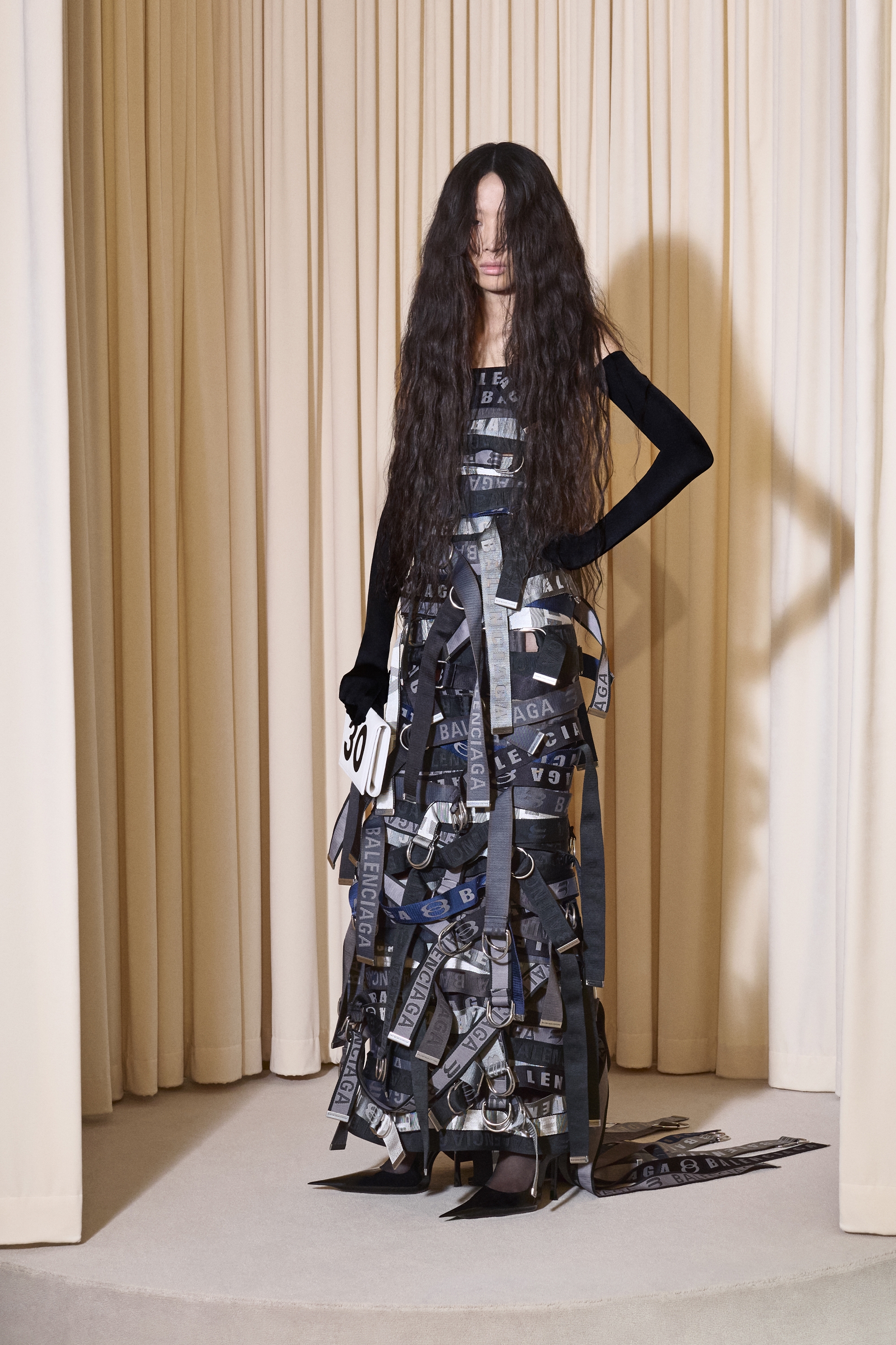 COUTURE 53RD 2X3 2000x3000 0036 Balenciaga Couture24 LOOK 30 FRONT YOONJEEN 1697